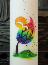 Taufkerze Aurora mit Regenbogenbaum