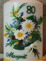 Geburtstagskerze Beatrix mit Blüten